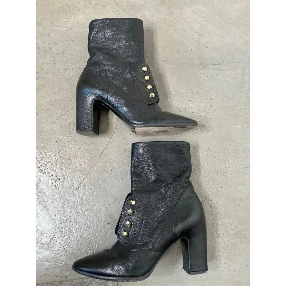 Balenciega Leather Studded Boots | Black in 36.5